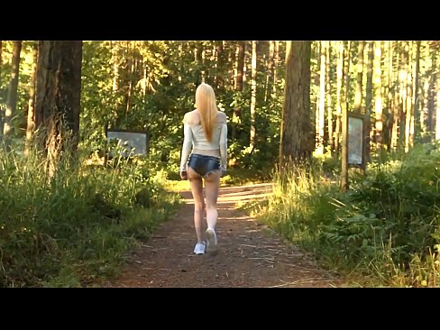 ❤️ Vakker kvinne beveger seg sakte, ikke nakenvideo Sexvideo ved no.redporn-tv.ru